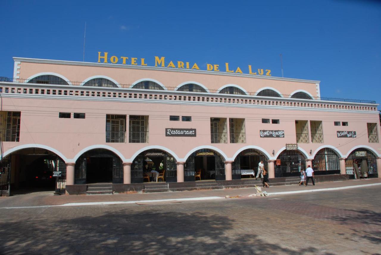 Hotel Maria De La Luz Valladolid  Exteriör bild