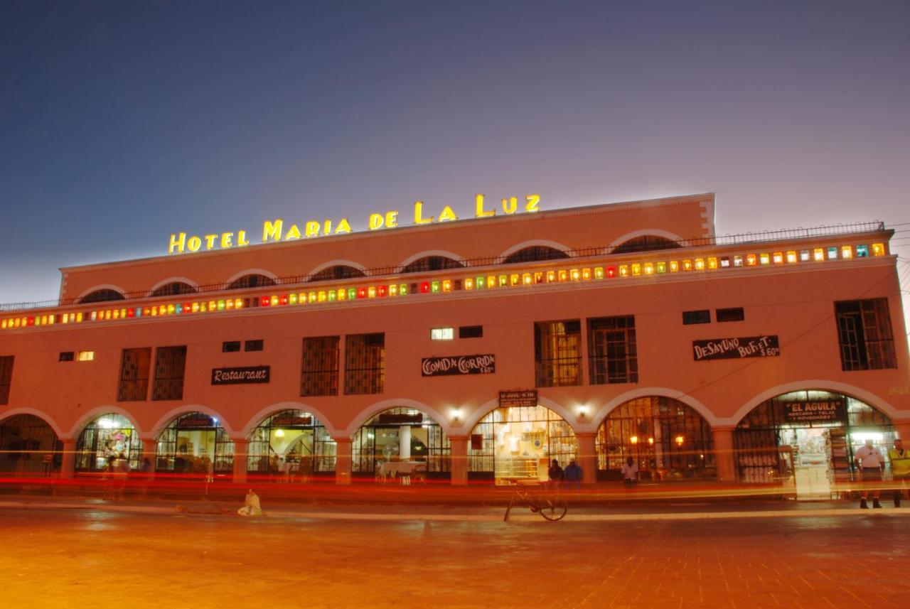 Hotel Maria De La Luz Valladolid  Exteriör bild